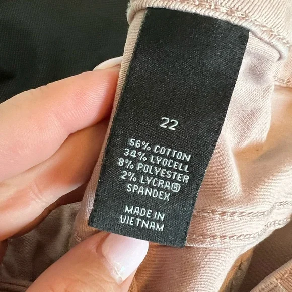 Lane Bryant Dusty Rose Jeans - Picture 2 of 5